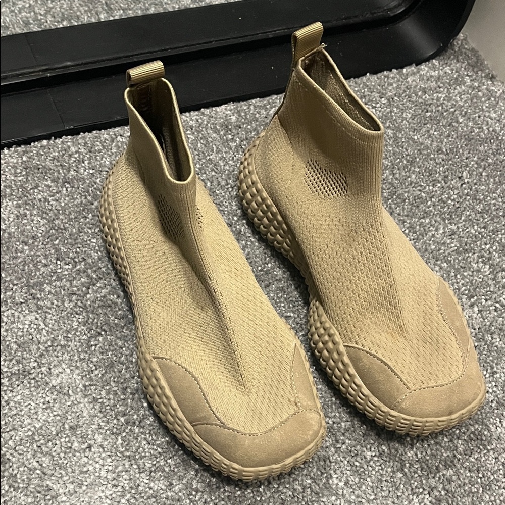 Zara Tan High-Top Sneakers